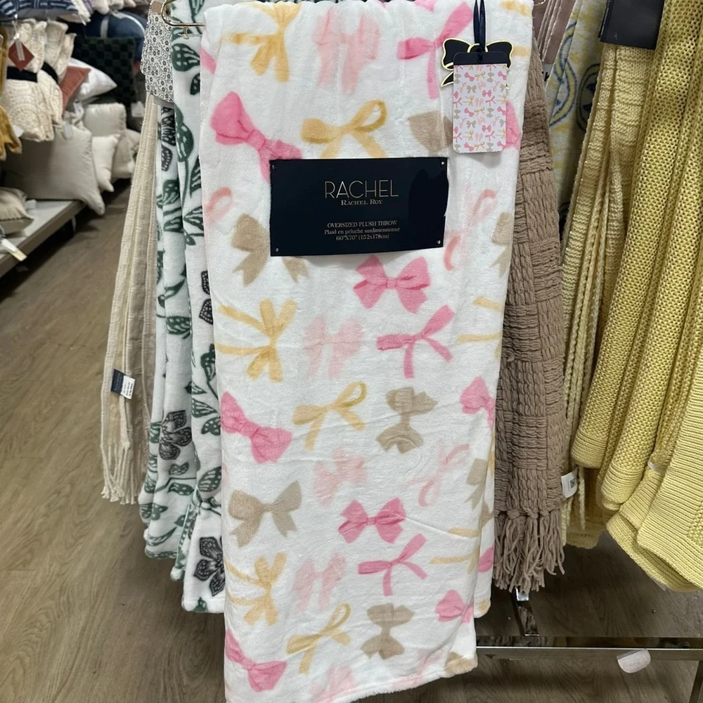 Rachel Roy Valentines Bows Plush Throw Blanket